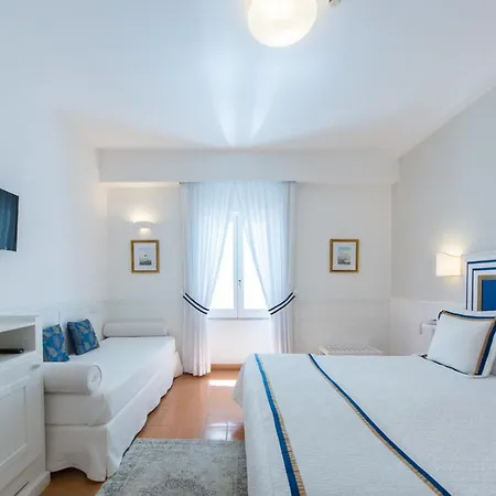 罗马纳别墅spa酒店 4*