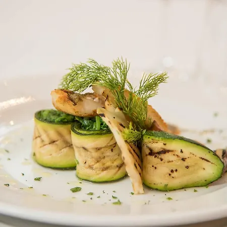 罗马纳别墅spa酒店 4* 米诺利