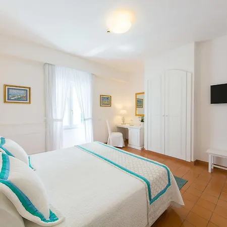 Otel Romana & Minori