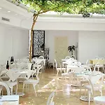 מלון Romana &