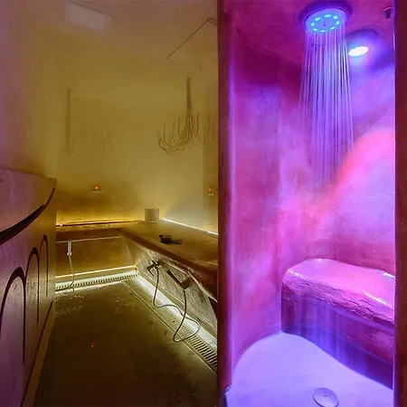 Romana & Hotel 4*