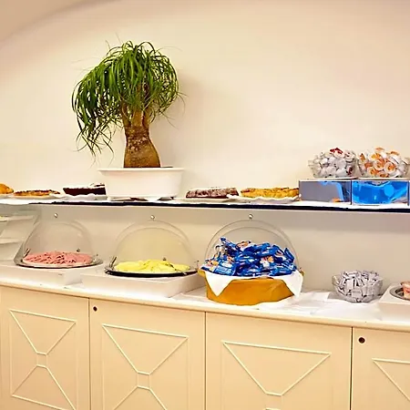 Hotel Romana & 4*