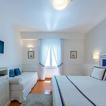 Romana & Hotel