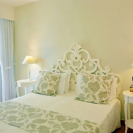 Romana & Hotel 4*