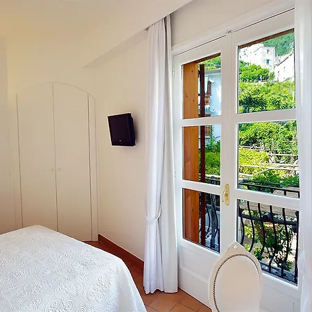 Hotel Romana & 4*