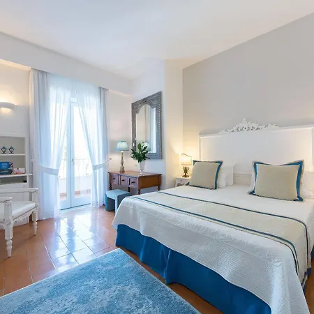 Romana & Hotel